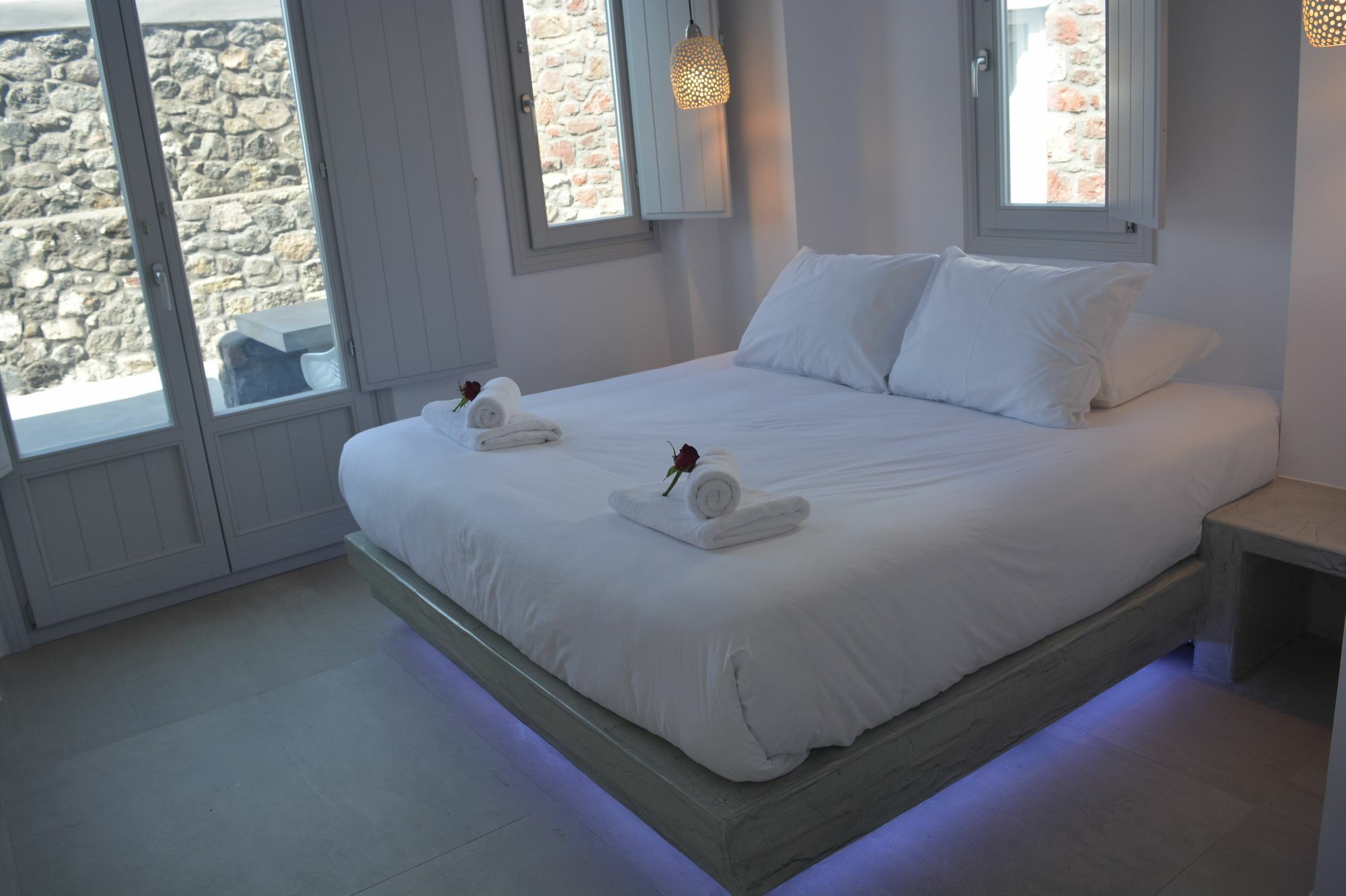 Elysian Santorini Hotel Oía Exterior foto